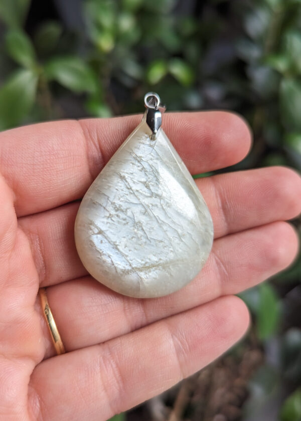 Pendentif Pierre de Lune beige B