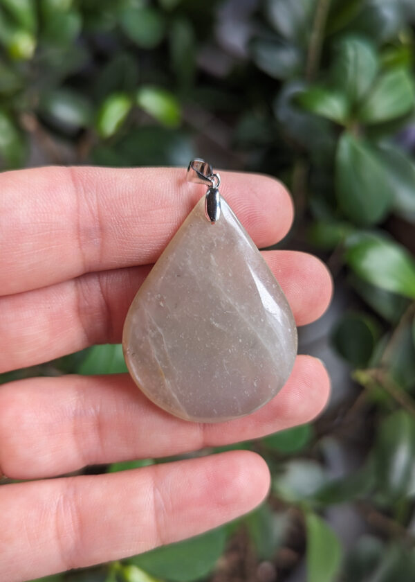 Pendentif Pierre Lune beige A