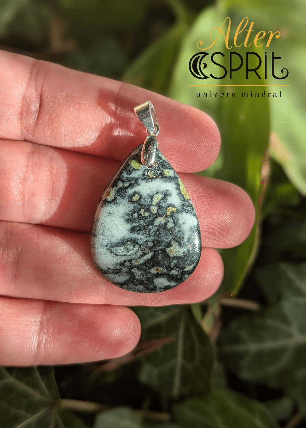 Pendentif Metagabbro, France